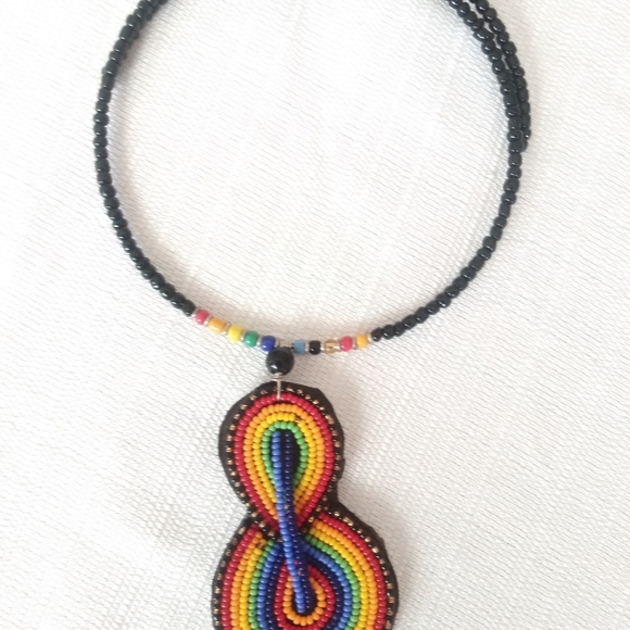 African Necklace - Picture 3 of 4